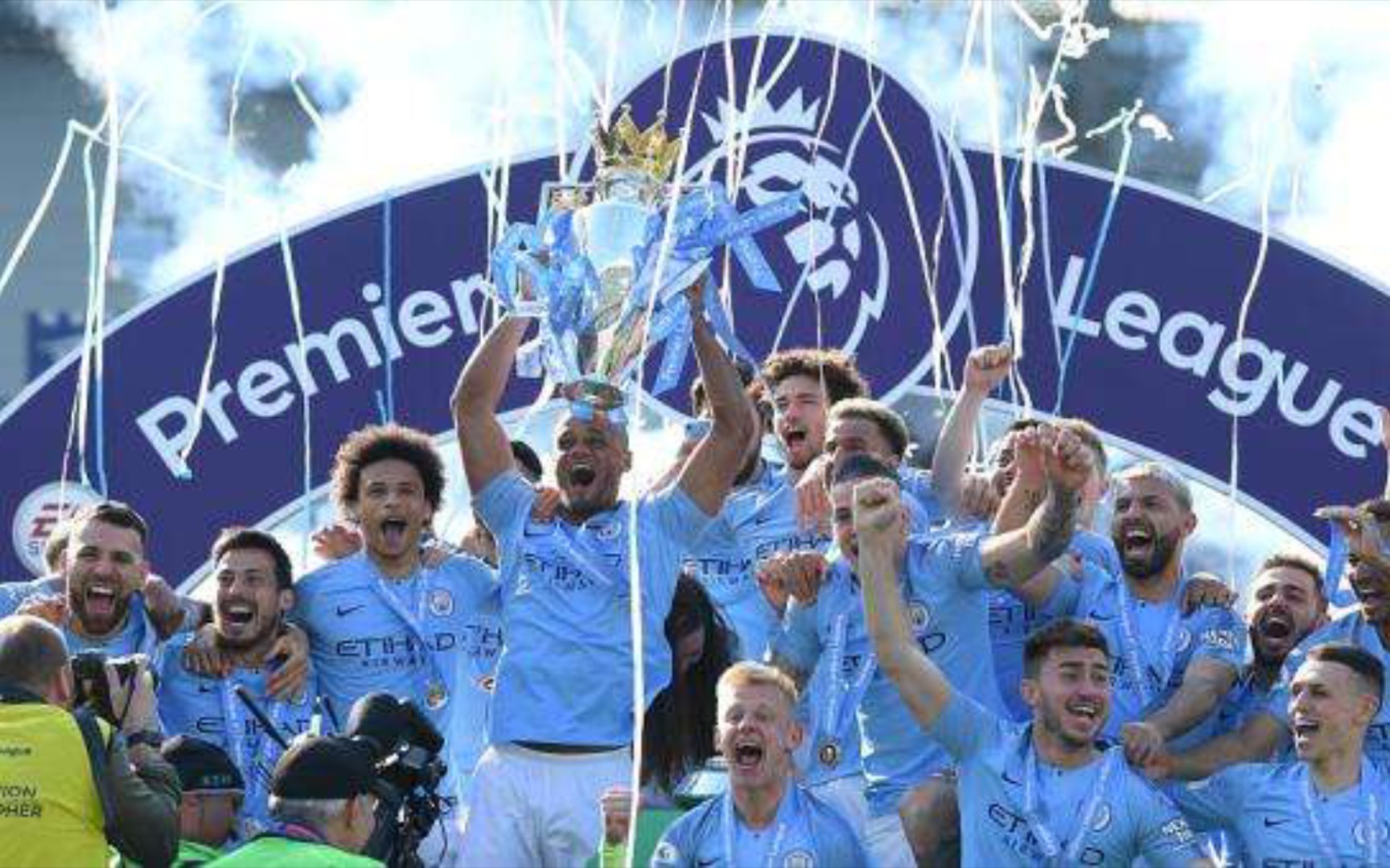 的反映了球 的反映了球